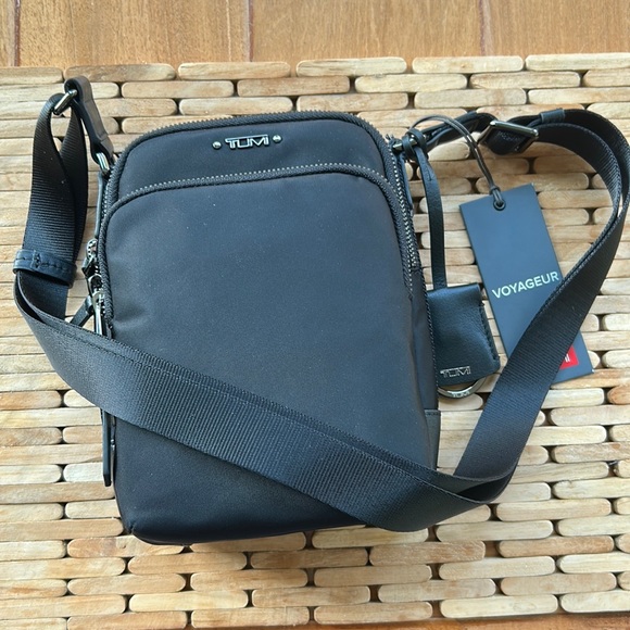 Tumi Bags Nwt Tumi Voyageur Ruma Black Nylon Crossbody Bag Poshmark